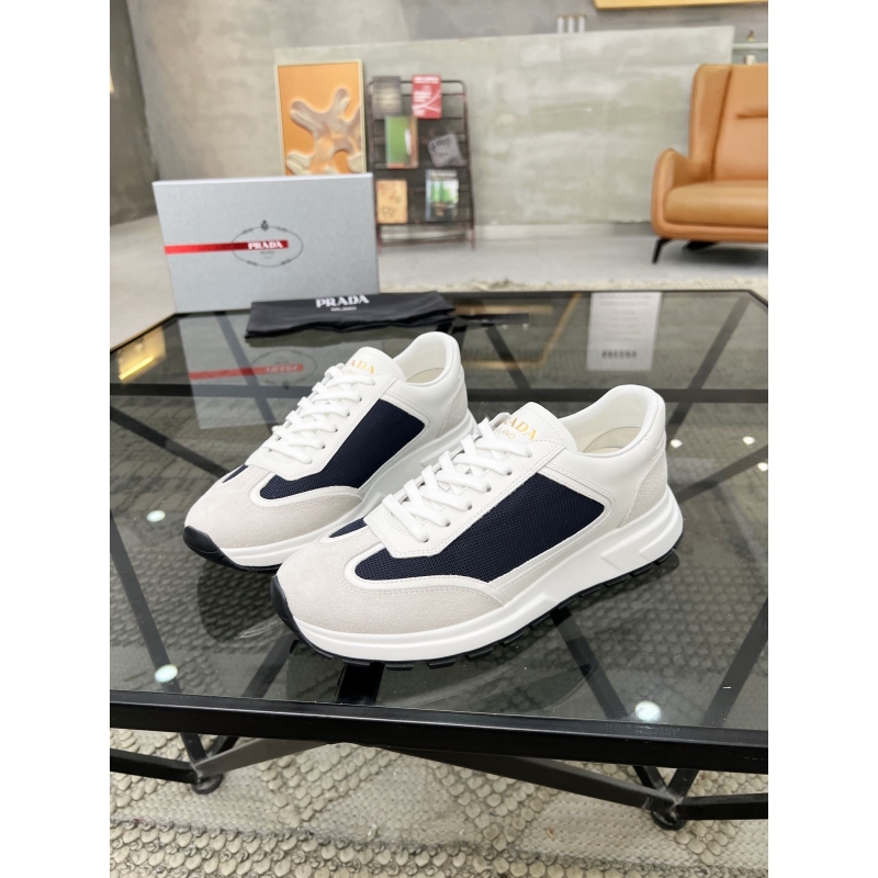 Pra*a casual shoes